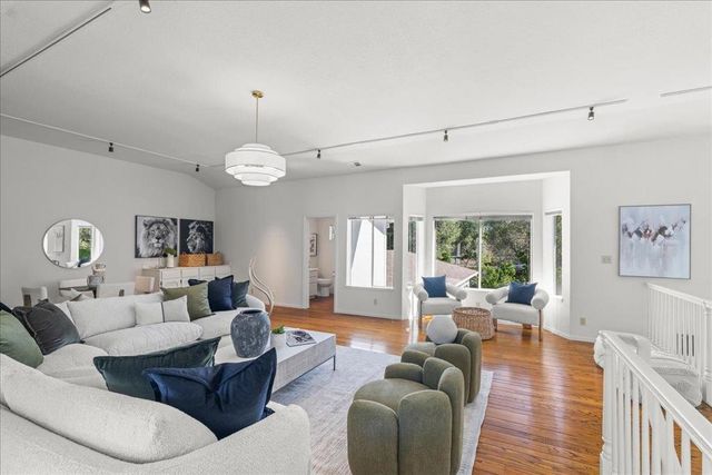 14721 Live Oak Lane, Saratoga, CA 95070