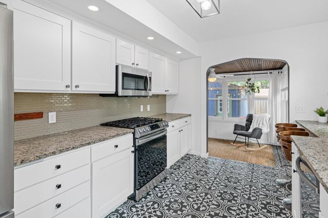5505 Grand Avenue S, Minneapolis, MN 55419