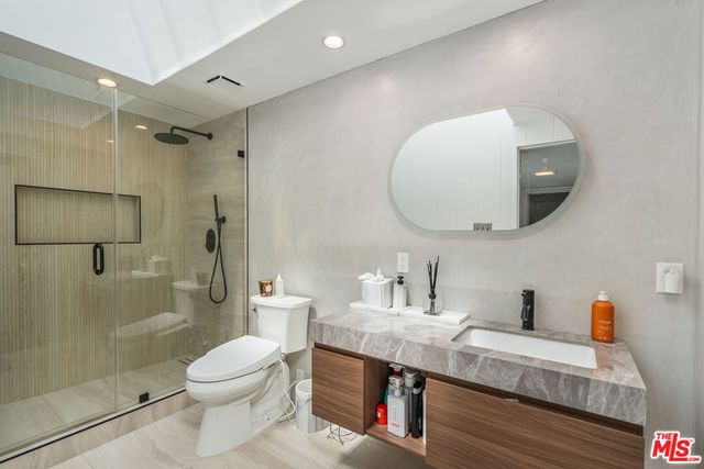 3641 Woodcliff Road, Los Angeles, CA 91403