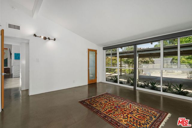 3641 Woodcliff Road, Los Angeles, CA 91403