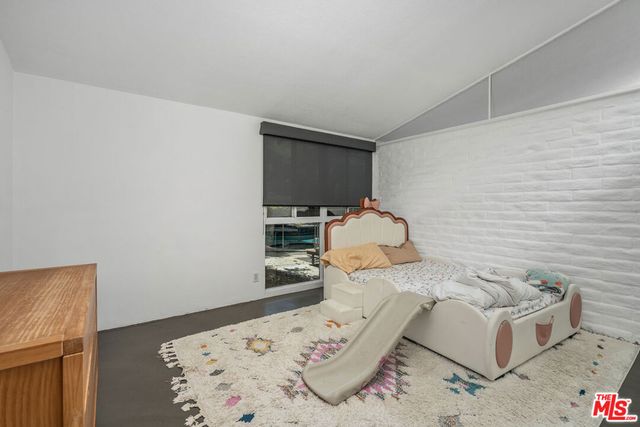 3641 Woodcliff Road, Los Angeles, CA 91403