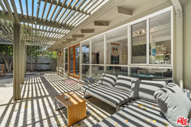 3641 Woodcliff Road, Los Angeles, CA 91403