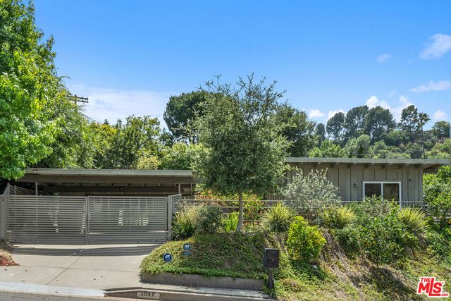 3641 Woodcliff Road, Los Angeles, CA 91403