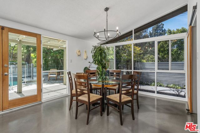 3641 Woodcliff Road, Los Angeles, CA 91403