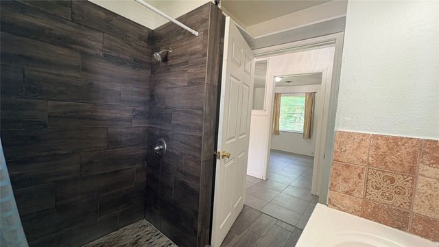 4200 Arrowwood Drive, Fort Worth, TX 76115