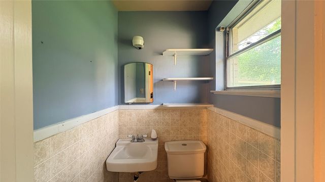 4200 Arrowwood Drive, Fort Worth, TX 76115