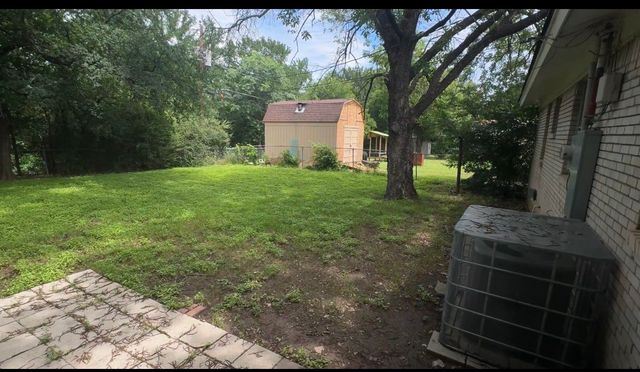 4200 Arrowwood Drive, Fort Worth, TX 76115