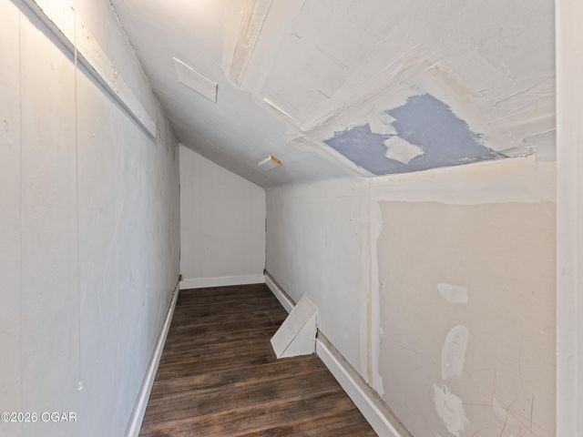 219 N Moffet Avenue, Joplin, MO 64801