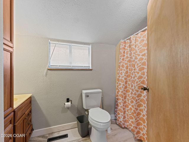 219 N Moffet Avenue, Joplin, MO 64801