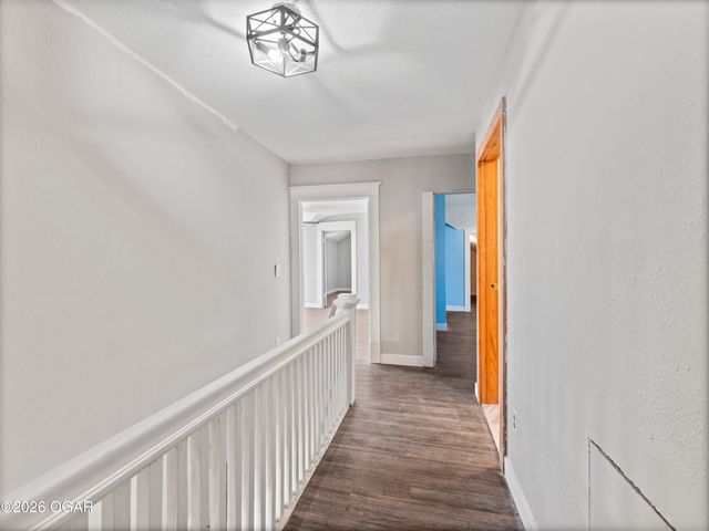 219 N Moffet Avenue, Joplin, MO 64801