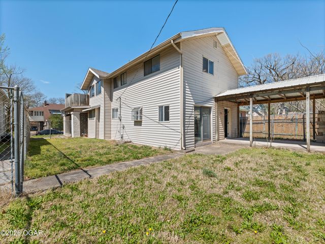 219 N Moffet Avenue, Joplin, MO 64801
