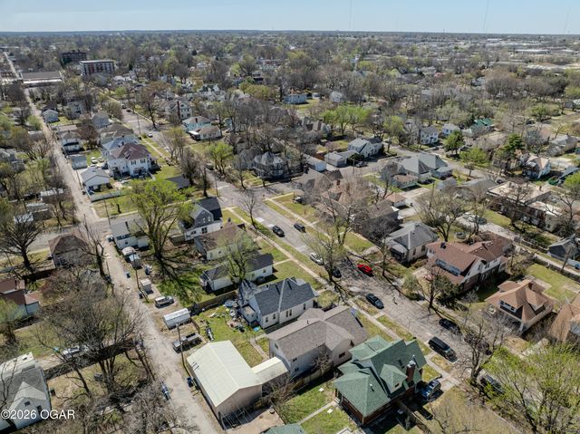 219 N Moffet Avenue, Joplin, MO 64801