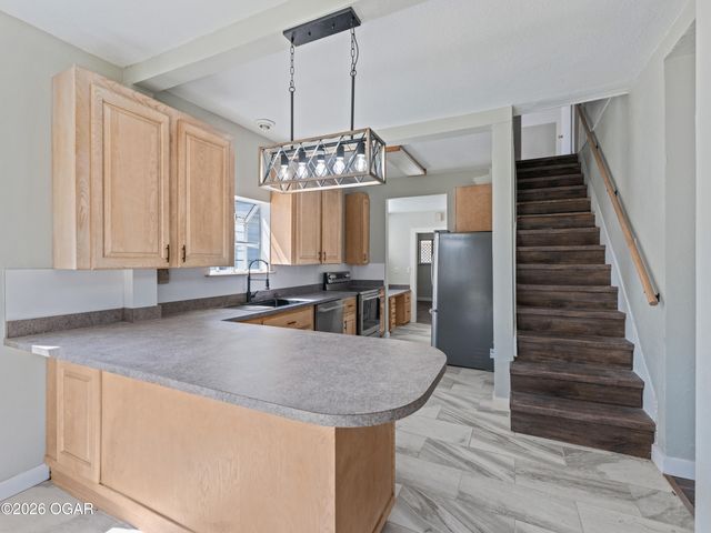 219 N Moffet Avenue, Joplin, MO 64801