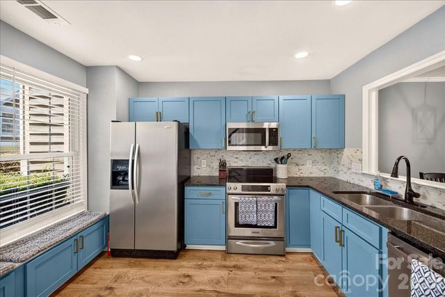 8220 Legare Court, Charlotte, NC 28210