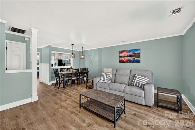8220 Legare Court, Charlotte, NC 28210