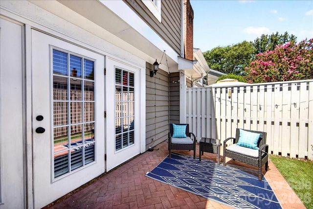 8220 Legare Court, Charlotte, NC 28210