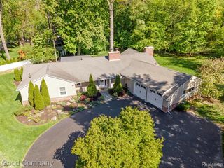 4230 Orchard Way, Bloomfield Hills, MI 48301