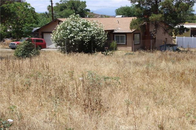 18 Avenida De Los Flores, Menifee, CA 92587
