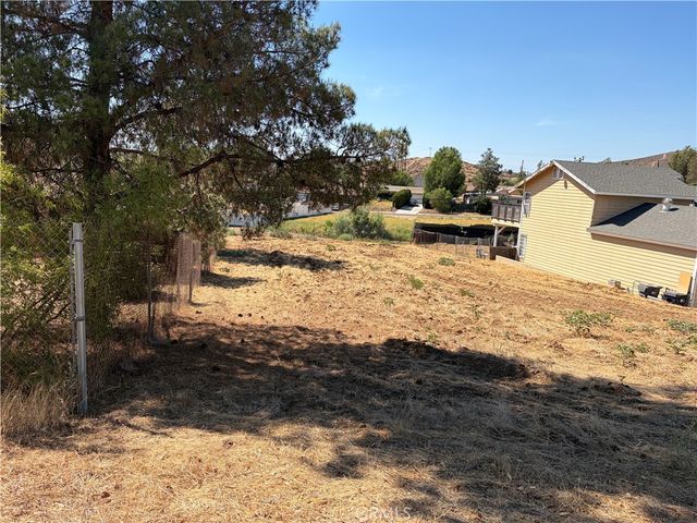 18 Avenida De Los Flores, Menifee, CA 92587