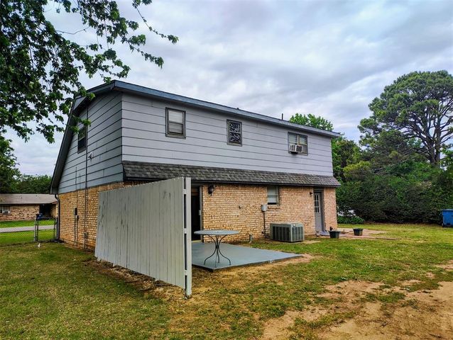 1000 N Doris Avenue, Newcastle, OK 73065