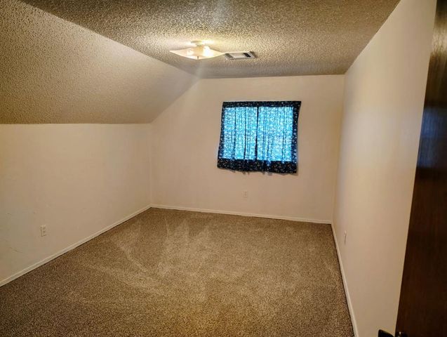 1000 N Doris Avenue, Newcastle, OK 73065