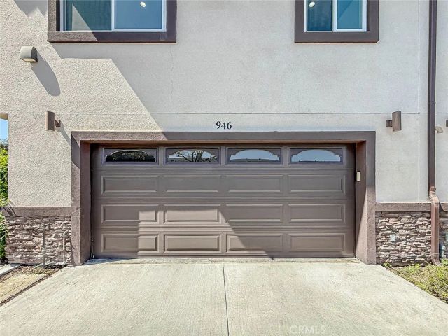 946 Warwick, Thousand Oaks, CA 91360