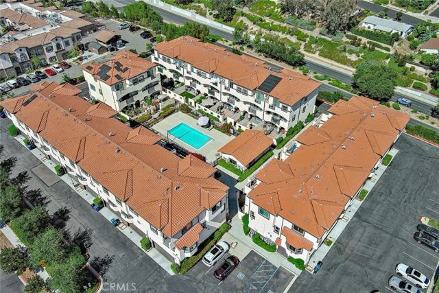 946 Warwick, Thousand Oaks, CA 91360