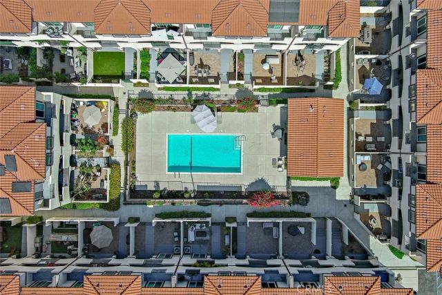 946 Warwick, Thousand Oaks, CA 91360