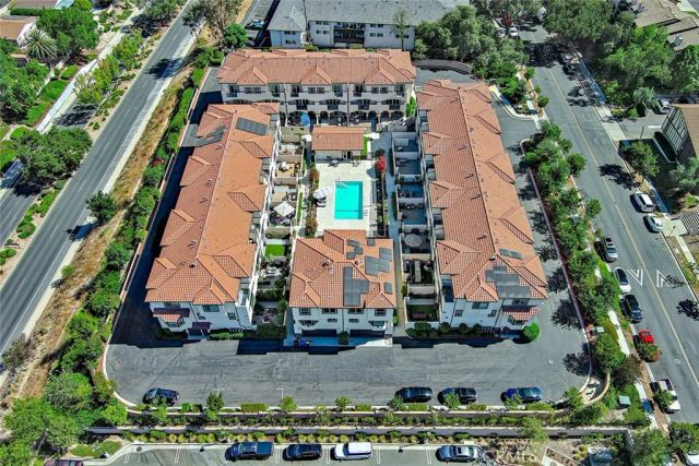 946 Warwick, Thousand Oaks, CA 91360
