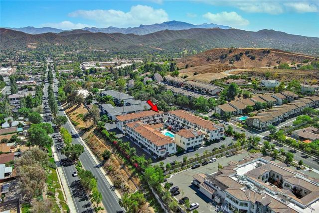 946 Warwick, Thousand Oaks, CA 91360