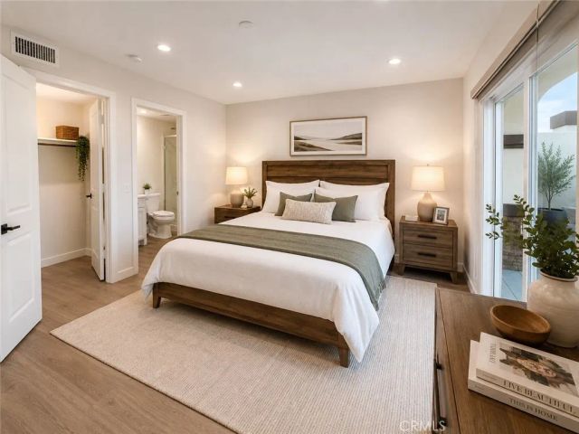 946 Warwick, Thousand Oaks, CA 91360