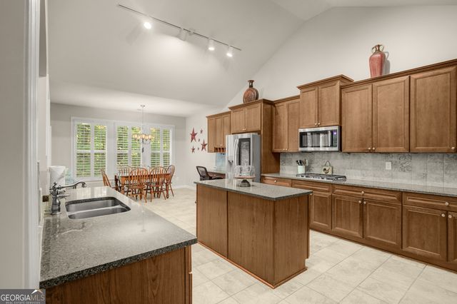 5 Renwick Drive, Senoia, GA 30276