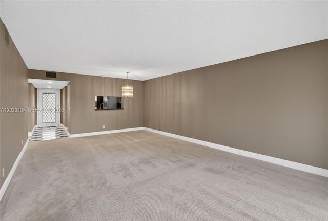 1101 SW 128th Terrace 409C, Pembroke Pines, FL 33027