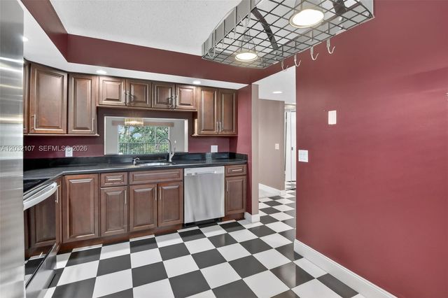 1101 SW 128th Terrace 409C, Pembroke Pines, FL 33027