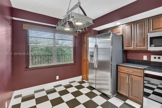 1101 SW 128th Terrace 409C, Pembroke Pines, FL 33027