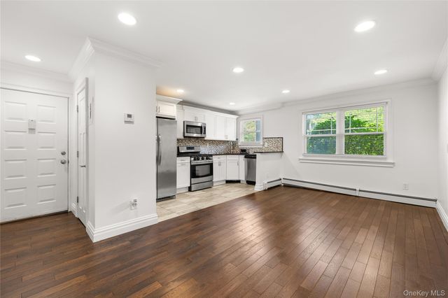 147 Fairharbor Drive 147, Patchogue, NY 11772