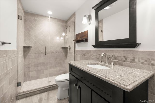 147 Fairharbor Drive 147, Patchogue, NY 11772
