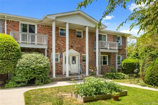 147 Fairharbor Drive 147, Patchogue, NY 11772