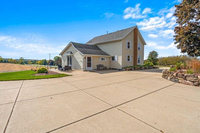 2180 County Highway K, Hartford, WI 53027