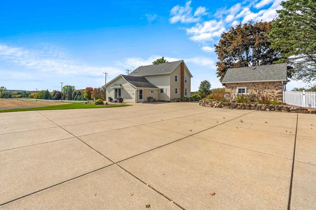 2180 County Highway K, Hartford, WI 53027