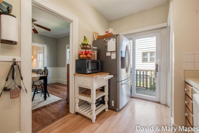 1674 Cleveland Avenue, Wyoming, MI 49509