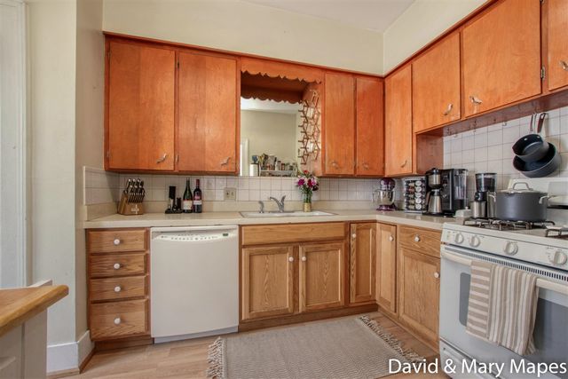 1674 Cleveland Avenue, Wyoming, MI 49509