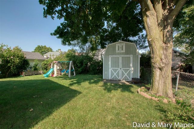 1674 Cleveland Avenue, Wyoming, MI 49509