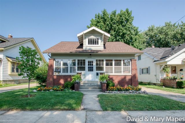 1674 Cleveland Avenue, Wyoming, MI 49509