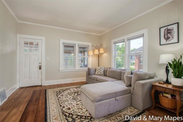 1674 Cleveland Avenue, Wyoming, MI 49509