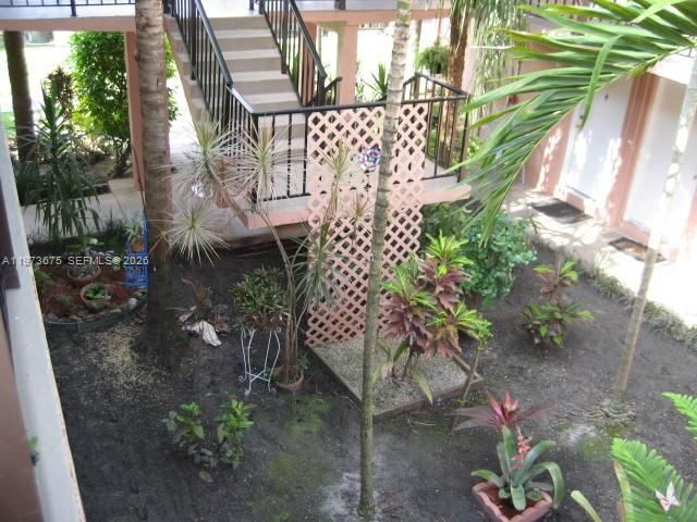 10832 N KENDALL DR U-6, Miami, FL 33176