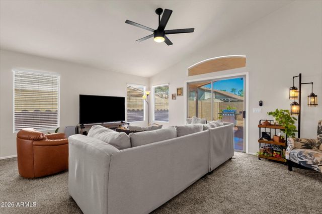 1216 W PINON Avenue, Gilbert, AZ 85233