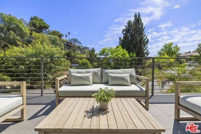 2756 Westshire Drive, Los Angeles, CA 90068