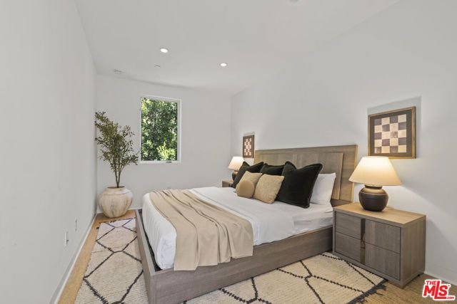 2756 Westshire Drive, Los Angeles, CA 90068