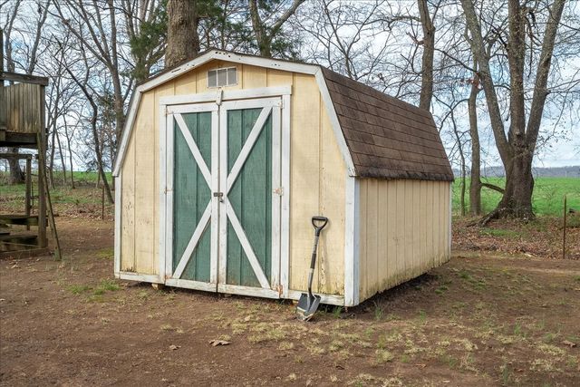 1606 Briarwood Dr, Lawrenceburg, TN 38464